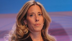 Lavinia Mennuni: “Sposarsi e fare figli a 18 anni è cool”. Ma è davvero così?