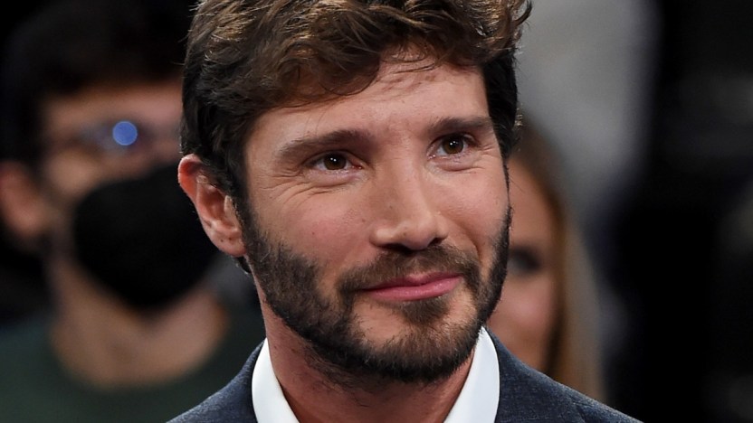 Stefano De Martino: “Non mi offendo se qualcuno mi chiama l’ex di Belen”