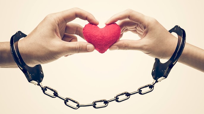 Il ragazzo della mia migliore amica è super possessivo: vorrei aiutarla