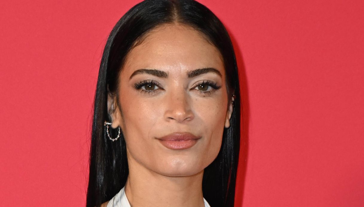 Elodie sta male, salta il concerto a Teramo: “Il mio fisico mi manda segnali”