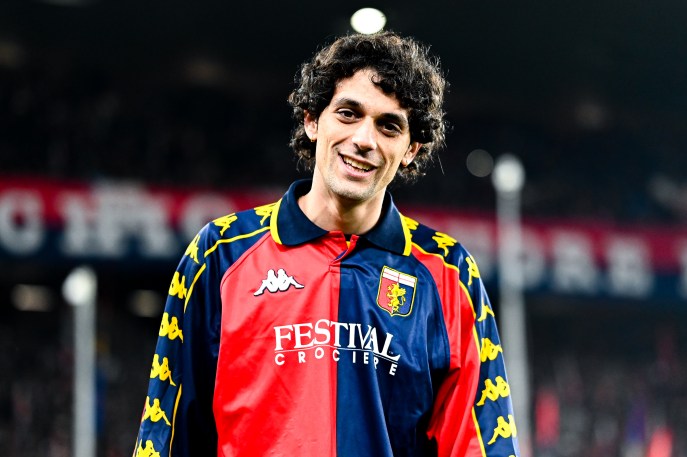 Bresh allo stadio durante una partita del Genoa