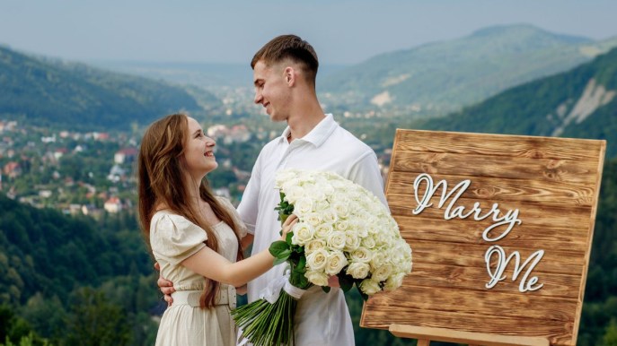 Come annunciare il matrimonio su Facebook e sugli altri social