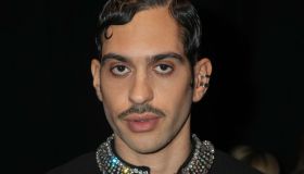 Mahmood, materassi con le scritte a Milano: il giallo sul nuovo album