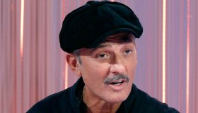 Fiorello a Viva Rai2!, battute pungenti. Ma per Tananai è il grande ritorno