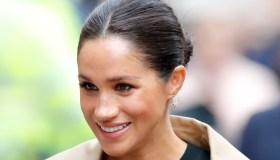 Meghan Markle, lo scandalo degli orecchini da 2.342 euro: “Nessun regalo”
