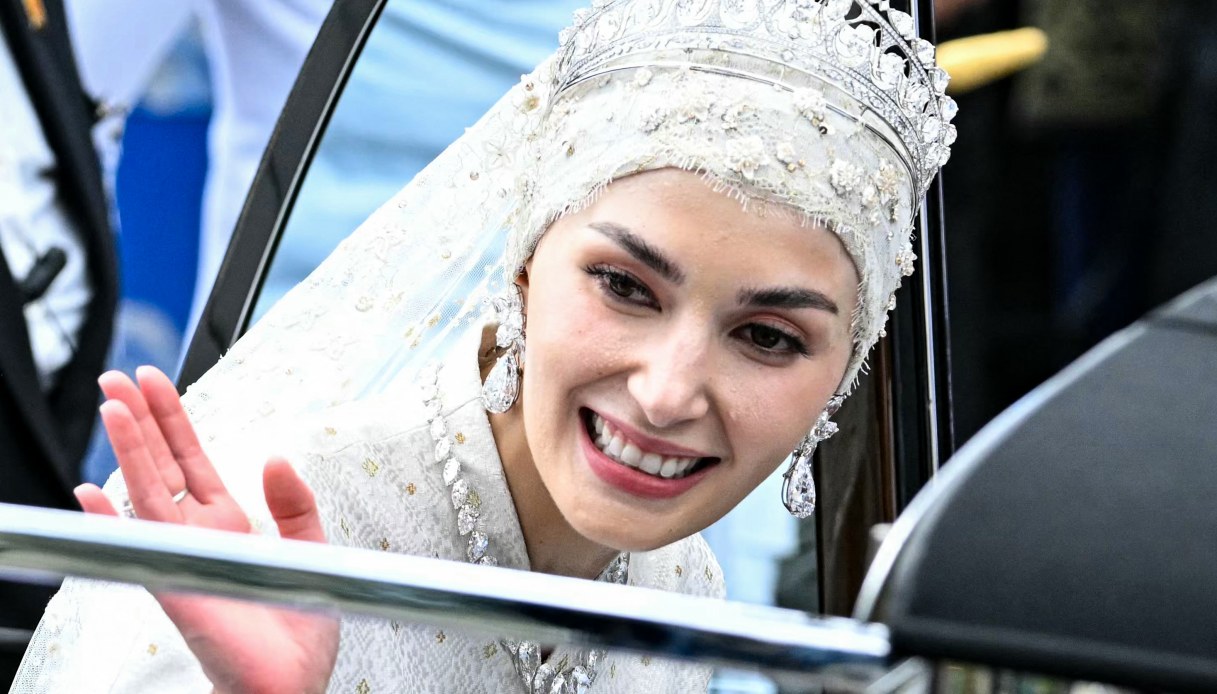 Chi è Anisha Rosnah, la nuova Principessa del Brunei