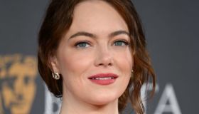 Emma Stone in arancione ai BAFTA: le altre vip che hanno azzardato con il colore