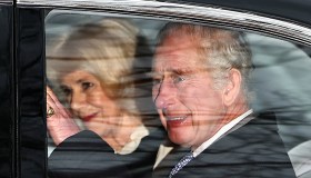 Carlo ha il cancro, condizioni di salute del Re: delusione Harry