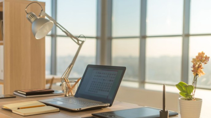 Lampade a luce naturale: come funzionano e tutti i benefici per l’umore e la vista