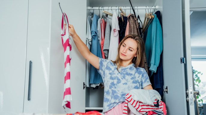 10 consigli per riordinare l’armadio (in poco tempo e senza sbatti)