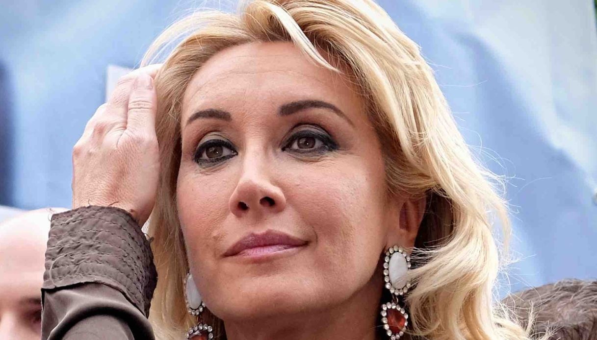 Grande Fratello, le pagelle di ieri sera: le ferite di Federico (6), Simona Tagli porta scompiglio (7)