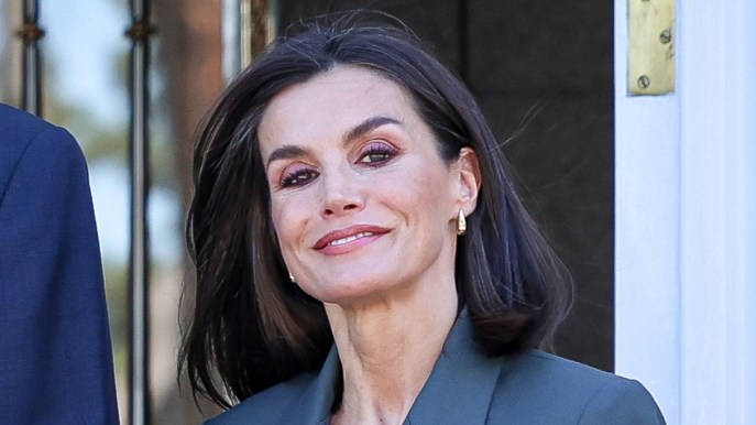 Letizia di Spagna cambia look: la Regina sceglie un caschetto cool