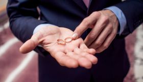 Compare d’anello: chi è e che differenza c’è con il testimone