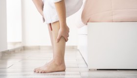 Come prevenire l’arteriopatia periferica: sintomi e rischi