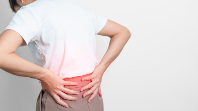 Dolore alle anche: possibili cause e cure