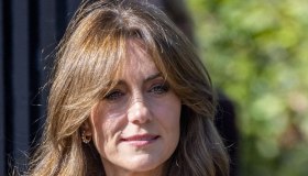 Kate Middleton cambia look e avanza verso il trono con Camilla