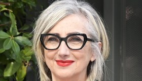 Lunetta Savino in Studio Battaglia 2: “Marina spregiudicata. La scena del ballo? Scatenata”