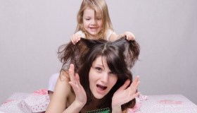 Pediculosi: cos’è e come intervenire in caso di pidocchi