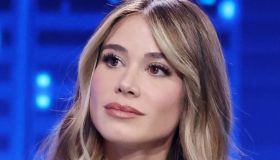 Diletta Leotta gioca con il pizzo e le trasparenze per la serata con Loris Karius