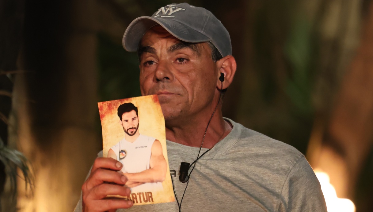 Isola dei Famosi, le pagelle di ieri sera: Edoardo Stoppa e Juliana Moreira (10), il video di Francesco Benigno (0)