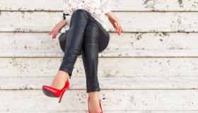 Come lavare i pantaloni in ecopelle anche in lavatrice