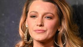 Blake Lively, pubblicate le foto delle figlie minorenni: “Togliete questa spazzatura”