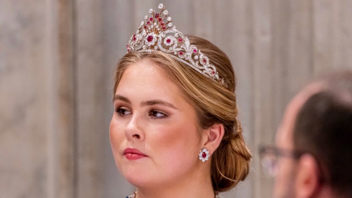 La Principessa Amalia brilla al suo primo banchetto di Stato