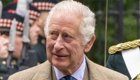 Carlo ha il cancro, condizioni di salute. “Il Re in rovina deve vendere i segreti di famiglia”