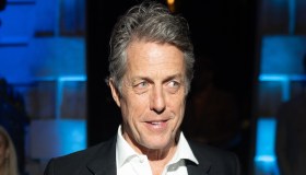 Hugh Grant vince la battaglia con il Sun, una “somma enorme” per l’attore