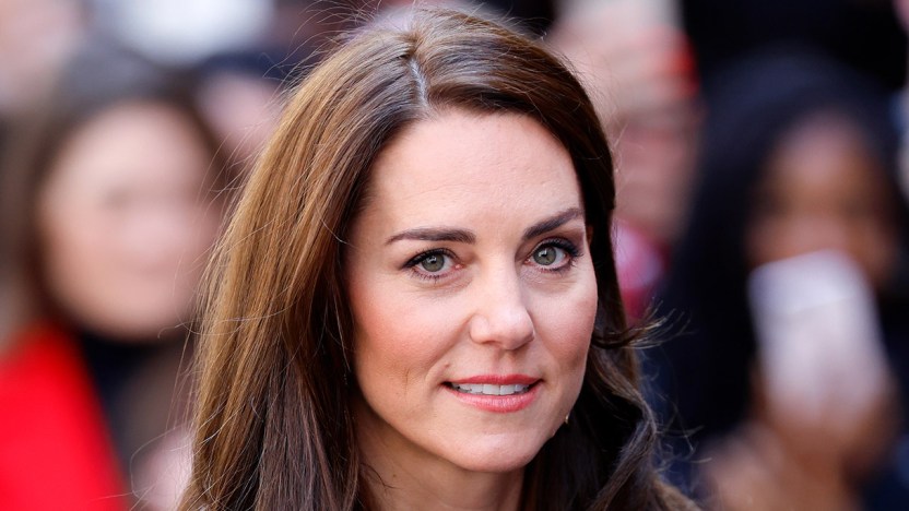 Kate Middleton, la giacca bianca che tutte dovremmo avere. E il cambio dei 3 look è un incanto