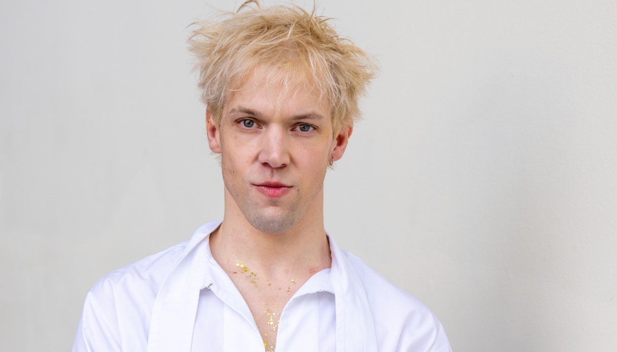 Mustii all’Eurovision 2024, chi è il cantante del Belgio