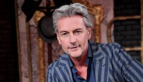 Roberto Farnesi si è sposato: matrimonio esotico con Lucya Belcastro