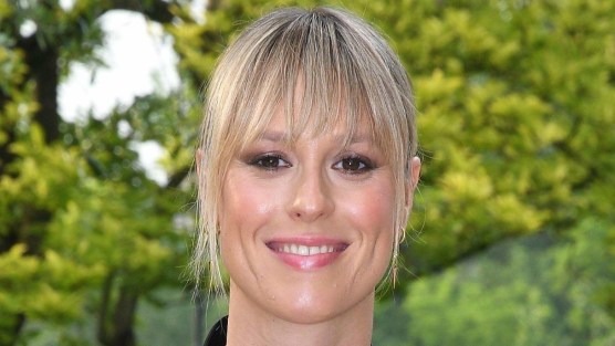 Federica Pellegrini a Parigi per le Olimpiadi, il look total black della serata inaugurale