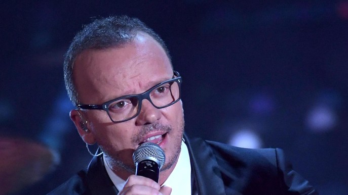 Gigi D’Alessio, accuse dall’intercettazione al Fisco: “20000 euro per sistemare tutto”