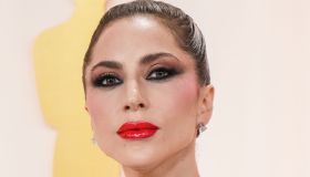 “Lady Gaga incinta”, lei smentisce le voci sulla gravidanza