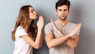 Come insegnare al/alla tua partner a darti piacere