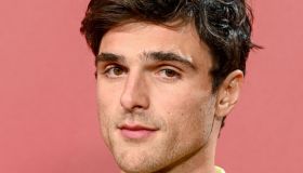 Jacob Elordi vittima dell’intelligenza artificiale: online un video hot fake