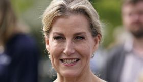 Sophie di Edimburgo rende chic anche la stampa floreale, il look inatteso