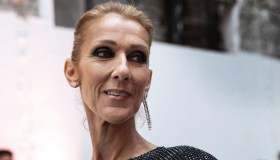 Celine Dion parla della malattia nascosta per 17 anni: “Difficoltà a camminare”