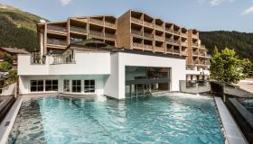 Estate in montagna al Falkensteinerhof: relax e benessere ad alta quota