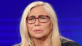 Mara Venier chiude Domenica In: “La stagione peggiore, ma tornerò a settembre”