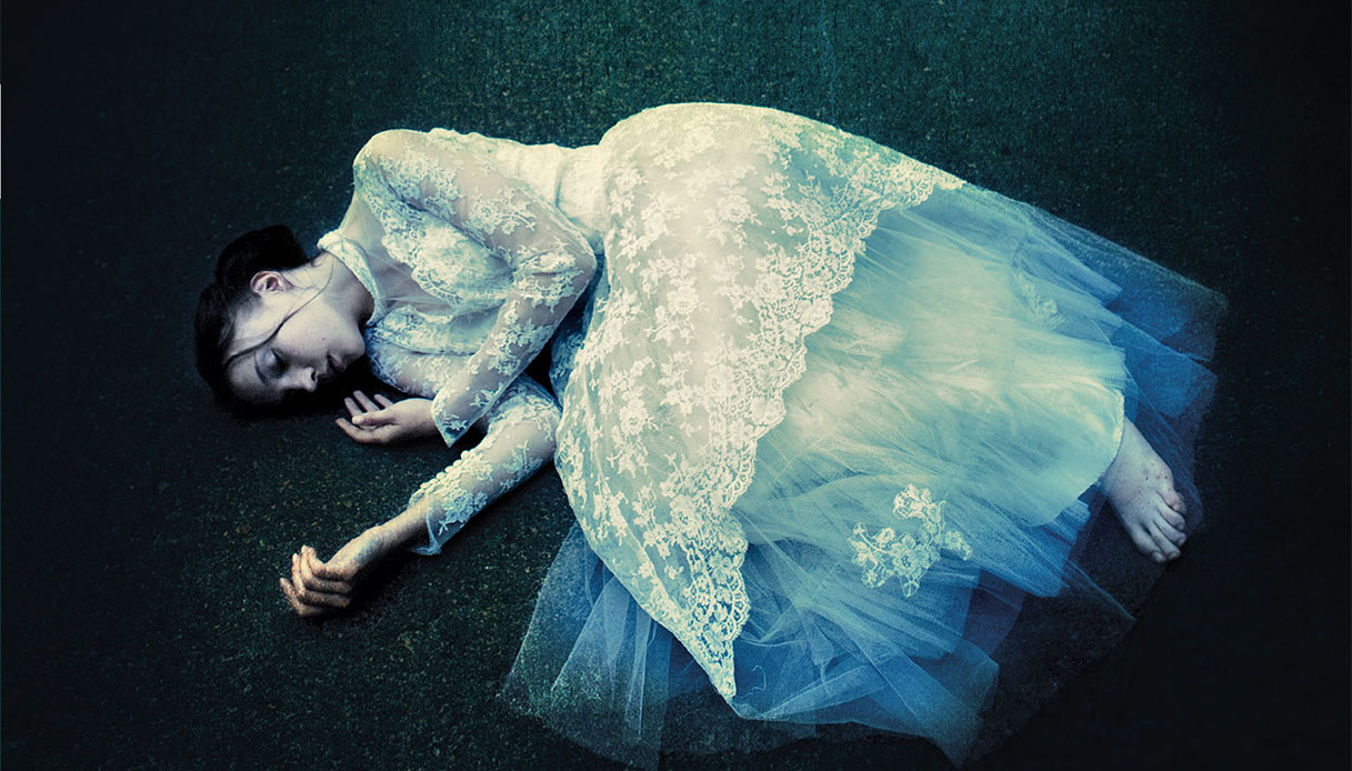 Carmen Mola è tornata col thriller da brividi: “La sposa gitana è molto potente”