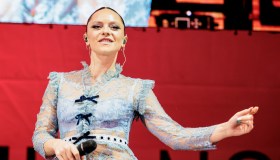 Pride Milano, i look dei vip in corteo: Michielin una bambola, Michele Bravi selvaggio