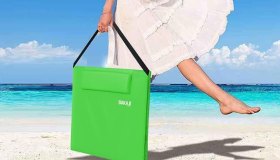 Pratico e leggero: il lettino da spiaggia 4 in 1 che puoi portare sempre con te
