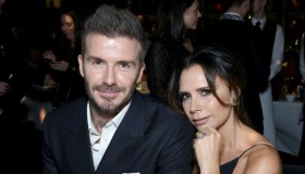 Victoria e David Beckham, 25 anni d’amore e di stile: il look coordinato per l’anniversario