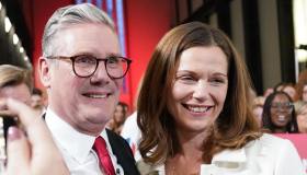 Victoria Starmer, chi è la moglie del primo ministro inglese Keir Starmer