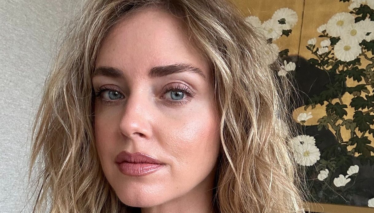 Chiara Ferragni, l’abito gioiello con cut out centrale, il look da copiare