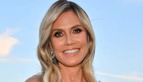 Heidi Klum, è suo il bikini di agosto: pazzesca come sempre