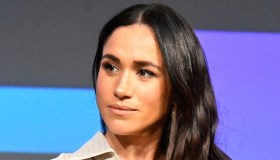 Re Carlo, ultime notizie: il compleanno di Meghan Markle ignorato per “paura”