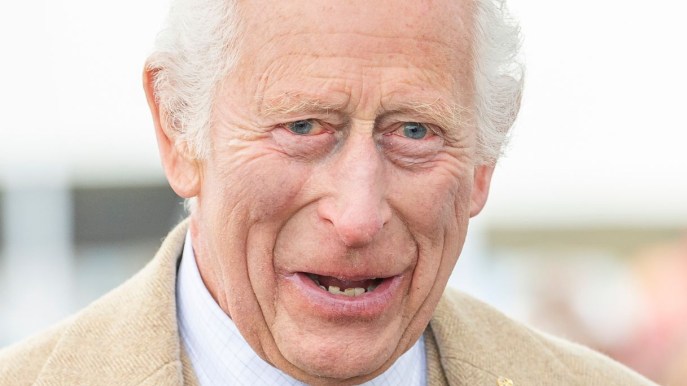 Re Carlo, ultime notizie: il legame speciale con George e Charlotte svelato da un braccialetto